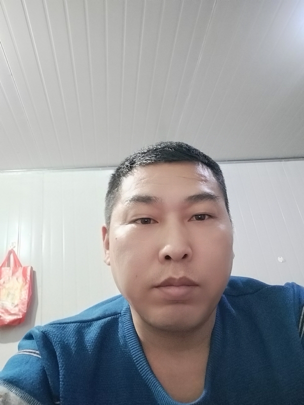开着拖拉机去兜风的第一张照片--宁阳中老年相亲网